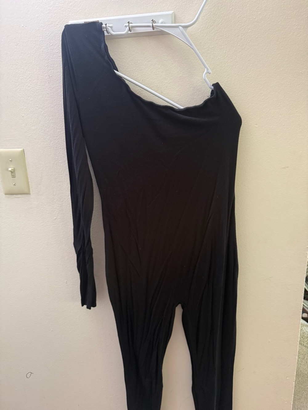 Fashion Nova Black One-Shoulder Long-Sleeve Bodysuit